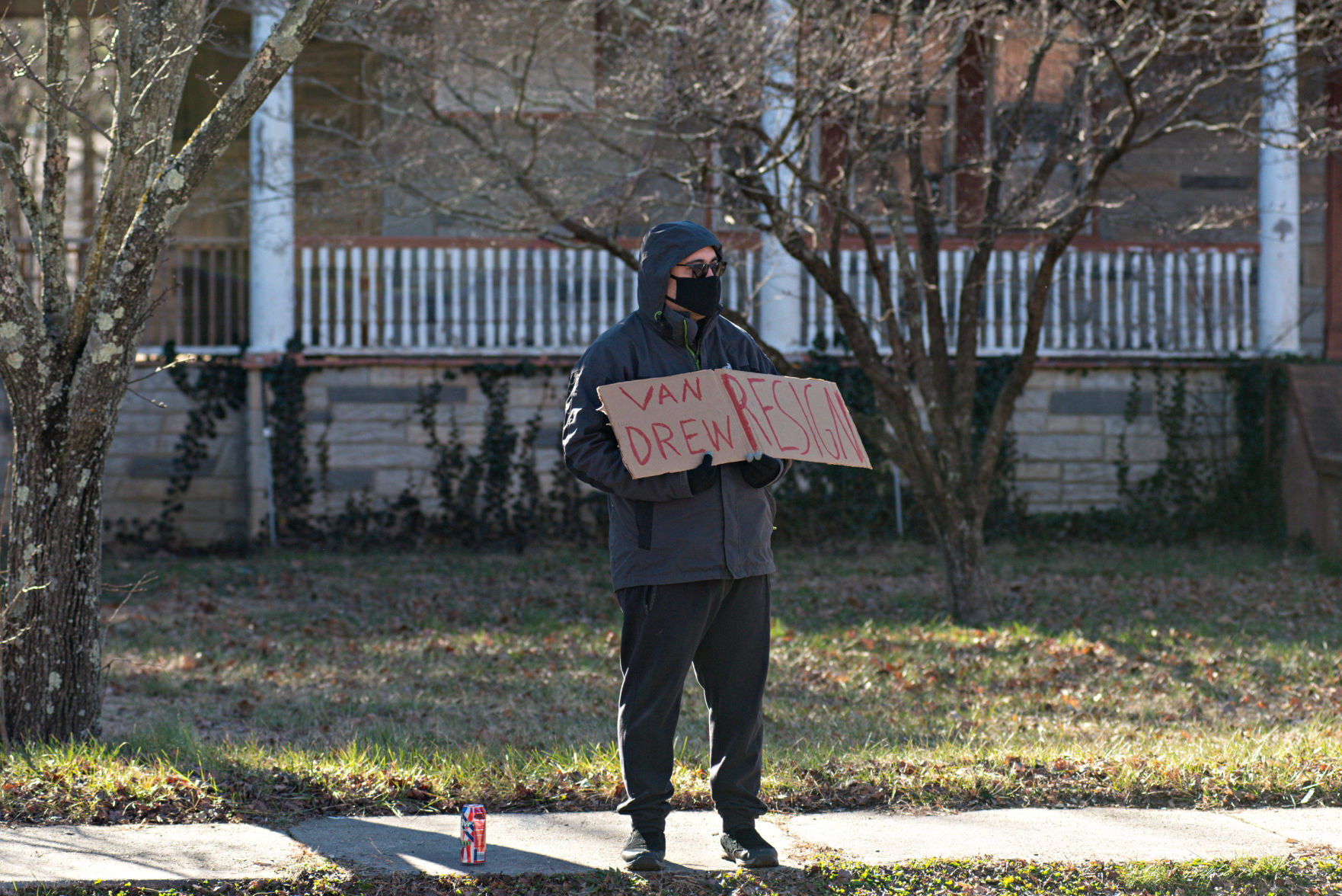 011021_nws_vandrewprotest